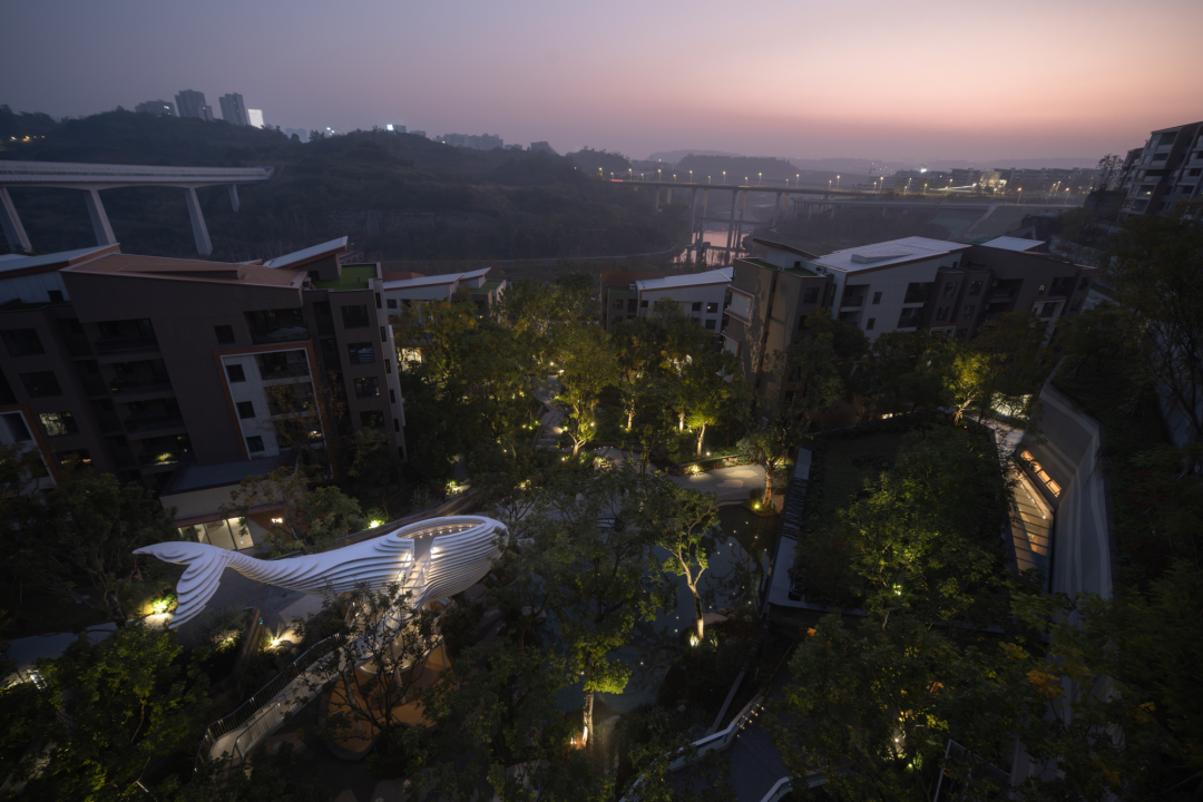 Night view of the mountain city